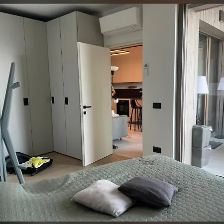 Appartamento 3 Am Gardasee Mit Traumhaften Seeblick Und Pool In